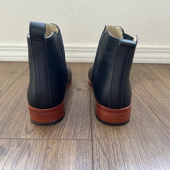 Nisolo Eva Everyday Chelsea Boot - Excellent Condition - Picture 6 of 7